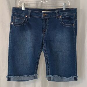 LN 31 Forever 21 Denim Capri / Shorts Plus Size